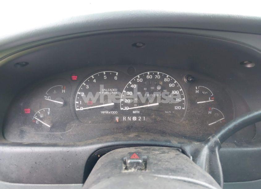 Photo 7 of 1996 Ford Explorer (VIN 1FMDU34X5TUD53521)