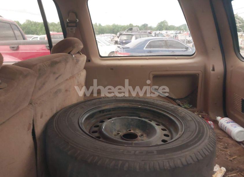 Photo 12 of 1996 Ford Explorer (VIN 1FMDU34X6TUC31976)