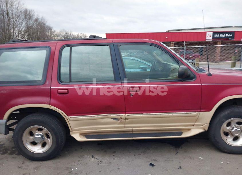Photo 13 of 1996 Ford Explorer (VIN 1FMDU34X6TUD79366)