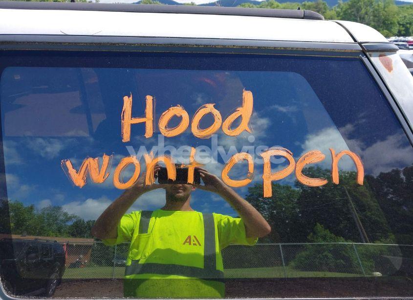 Photo 12 of 1997 Ford Explorer EDDIE BAUER/LIMITED/XL/XLT (VIN 1FMDU34X6VZA18211)