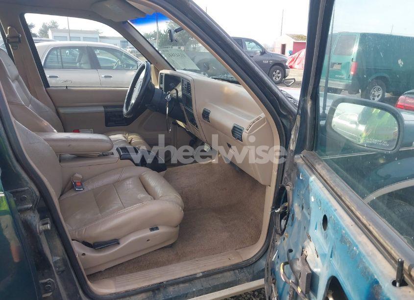 Photo 5 of 1991 Ford Explorer (VIN 1FMDU34X7MUB95829)