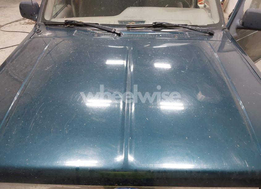 Photo 10 of 1994 Ford Explorer N/A (VIN 1FMDU34X7RUD15166)