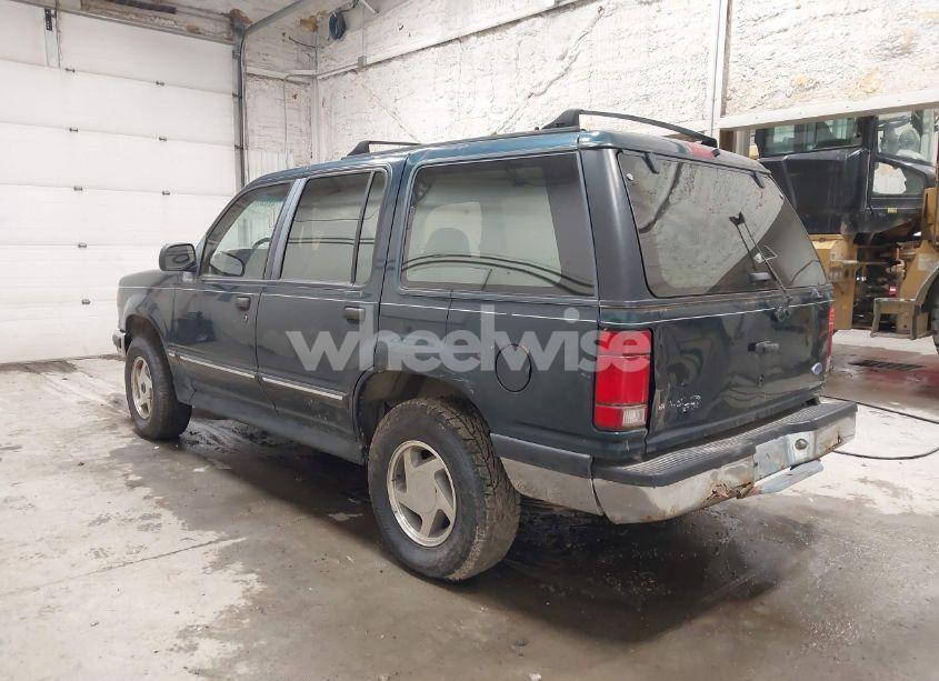 Photo 3 of 1994 Ford Explorer N/A (VIN 1FMDU34X7RUD15166)