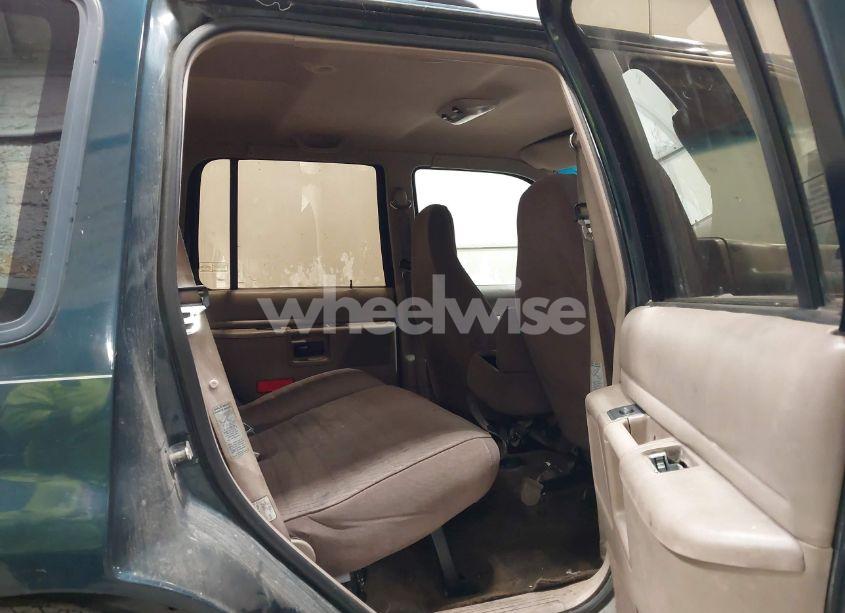 Photo 8 of 1994 Ford Explorer N/A (VIN 1FMDU34X7RUD15166)