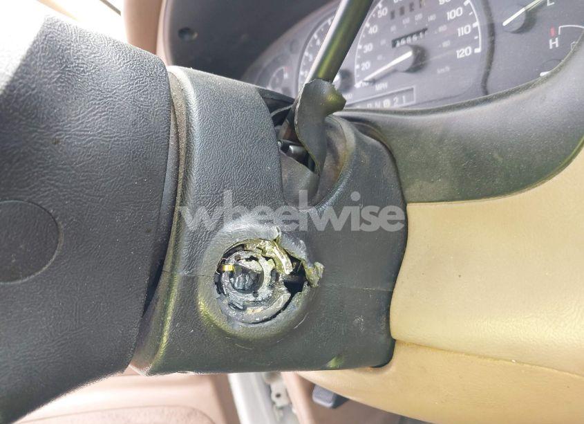 Photo 12 of 1996 Ford Explorer (VIN 1FMDU34X7TUA53849)