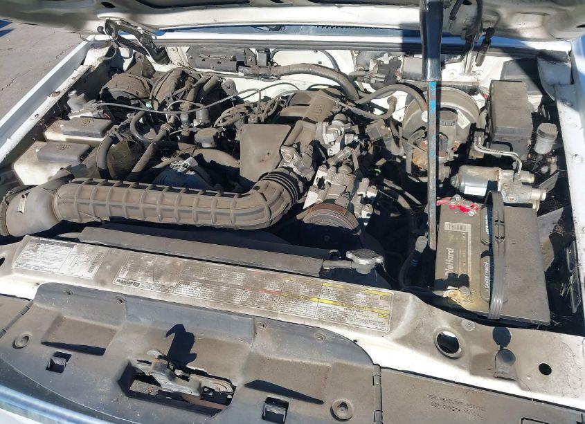 Photo 10 of 1996 Ford Explorer (VIN 1FMDU34X7TUD32413)