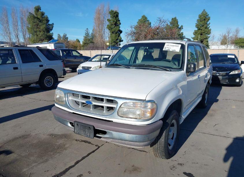 Photo 6 of 1996 Ford Explorer (VIN 1FMDU34X7TUD32413)