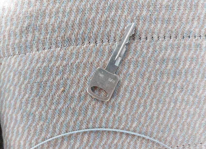 Photo 11 of 1996 Ford Explorer (VIN 1FMDU34X7TUD49406)