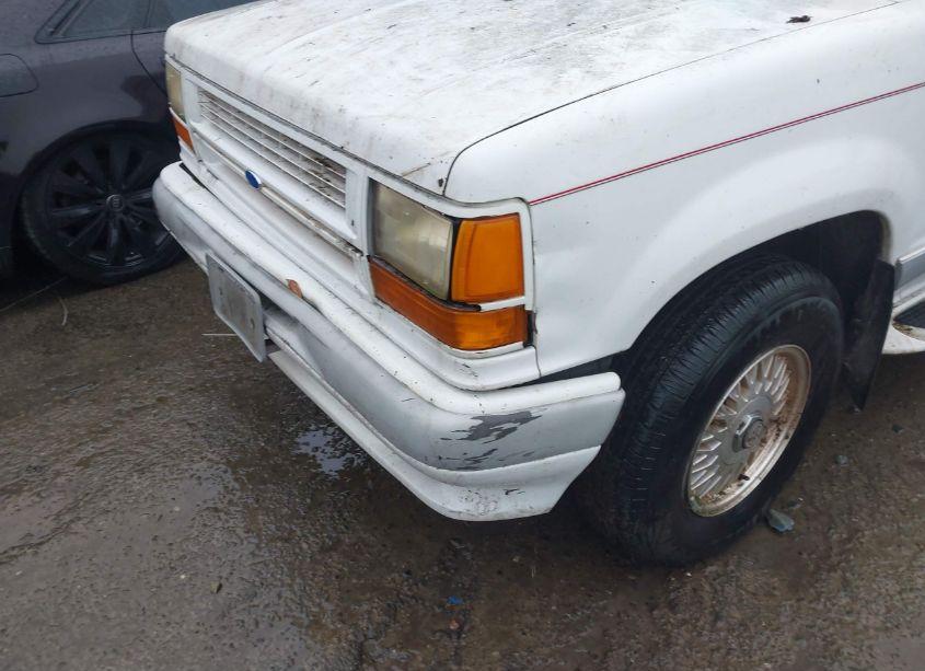 Photo 6 of 1994 Ford Explorer N/A (VIN 1FMDU34X9RUE37740)