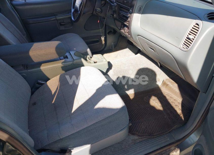 Photo 5 of 1996 Ford Explorer (VIN 1FMDU34X9TUA66277)