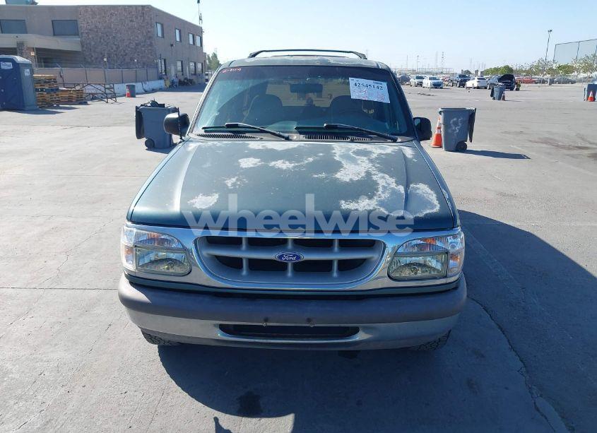 Photo 6 of 1996 Ford Explorer (VIN 1FMDU34X9TUA66277)