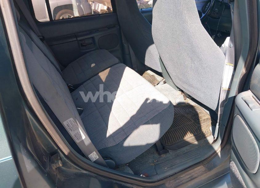 Photo 8 of 1996 Ford Explorer (VIN 1FMDU34X9TUA66277)