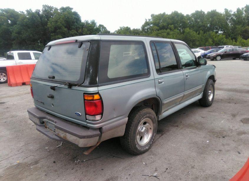 Photo 4 of 1996 Ford Explorer (VIN 1FMDU34XXTZB37702)