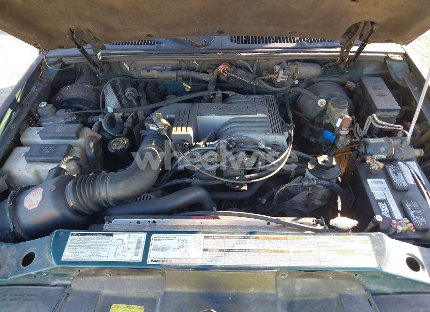 Photo 10 of 1996 Ford Explorer (VIN 1FMDU35P2TZB12209)