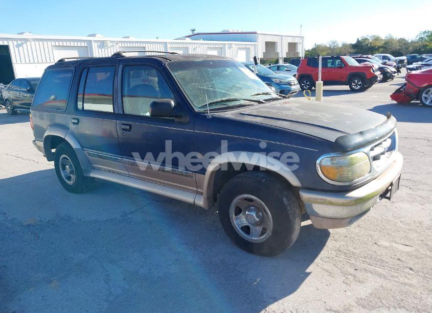1996 Ford Explorer (VIN 1FMDU35P8TUD11679) main photo