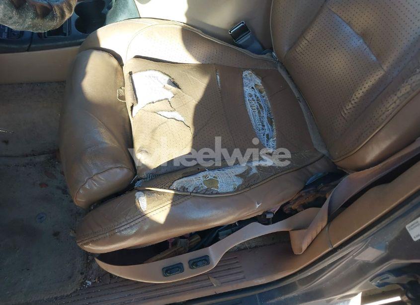 Photo 12 of 1996 Ford Explorer (VIN 1FMDU35P8TUD11679)