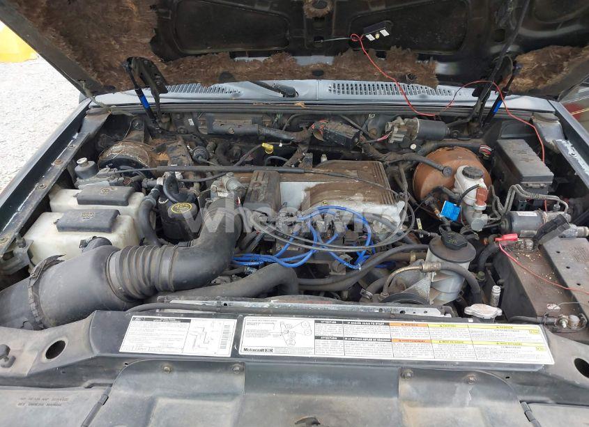 Photo 10 of 1996 Ford Explorer (VIN 1FMDU35P9TZB62413)