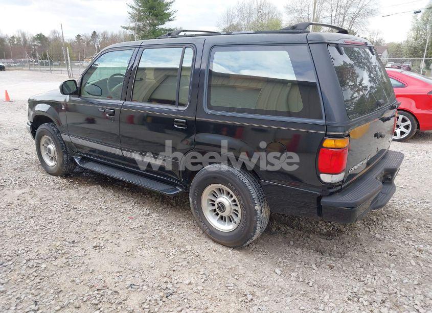 Photo 3 of 1996 Ford Explorer (VIN 1FMDU35P9TZB62413)