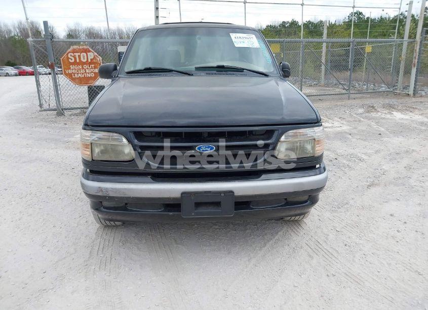 Photo 6 of 1996 Ford Explorer (VIN 1FMDU35P9TZB62413)
