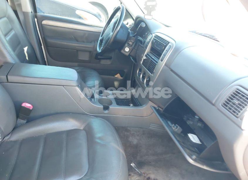 Photo 5 of 2003 Ford Explorer NBX/XLT (VIN 1FMDU63K13UB52240)