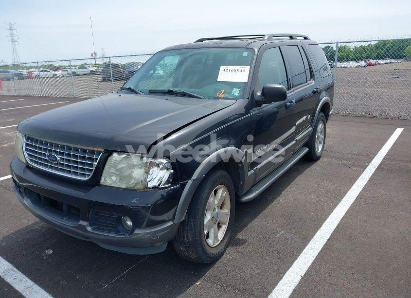 Photo 2 of 2004 Ford Explorer XLT (VIN 1FMDU63K54ZA48760)