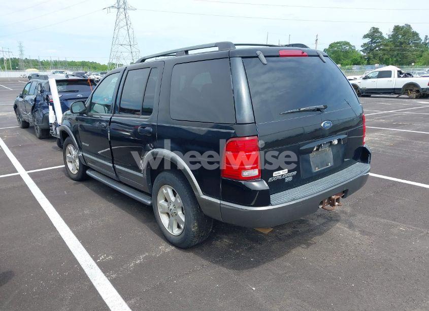 Photo 3 of 2004 Ford Explorer XLT (VIN 1FMDU63K54ZA48760)