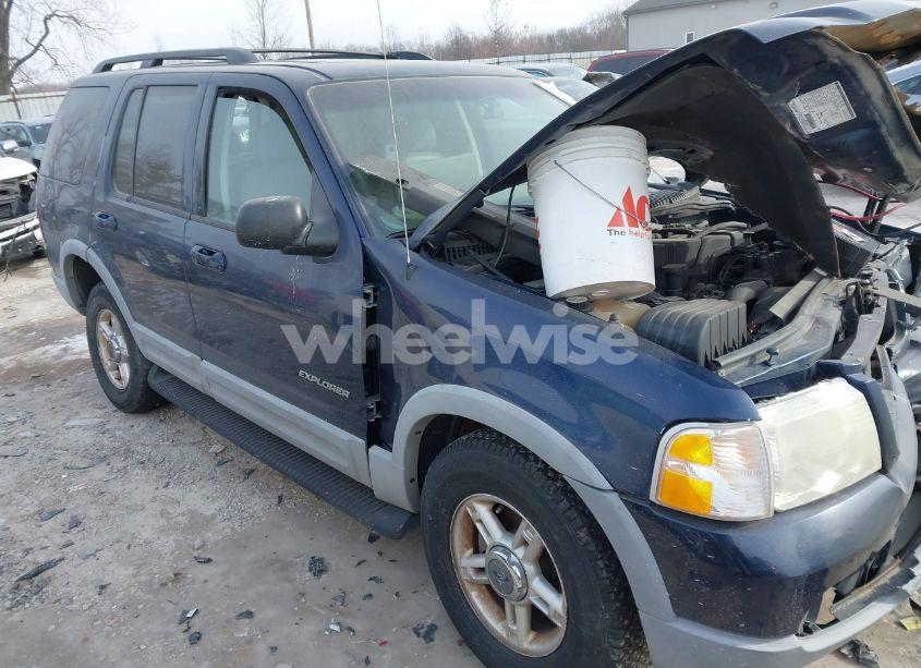 2002 Ford Explorer XLT (VIN 1FMDU63K82ZC54734) main photo