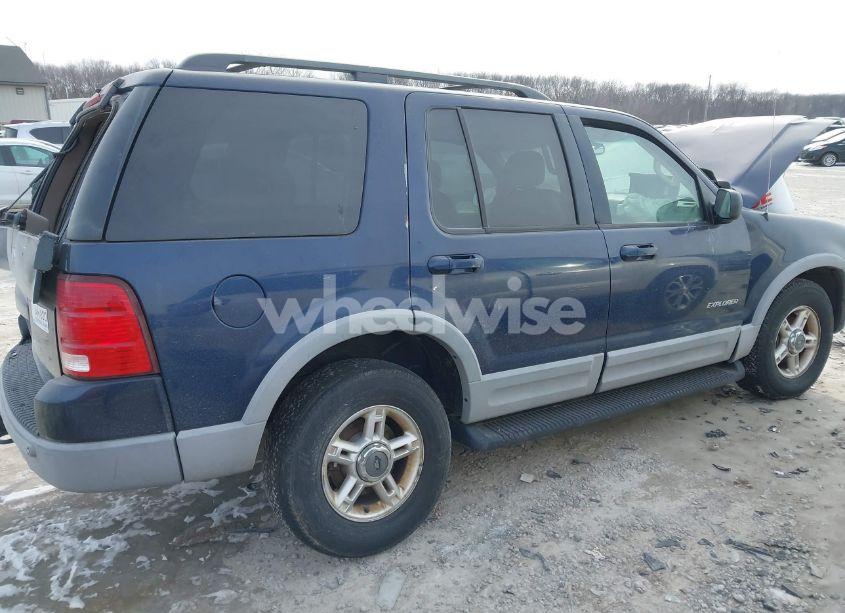 Photo 4 of 2002 Ford Explorer XLT (VIN 1FMDU63K82ZC54734)