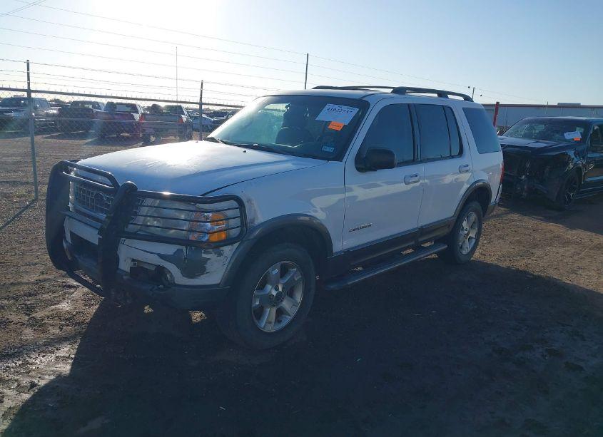Photo 2 of 2004 Ford Explorer XLT (VIN 1FMDU63K84ZA05076)