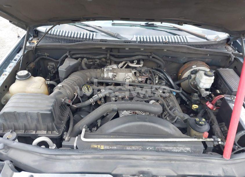 Photo 10 of 2005 Ford Explorer XLT/XLT SPORT (VIN 1FMDU63W95UB20853)