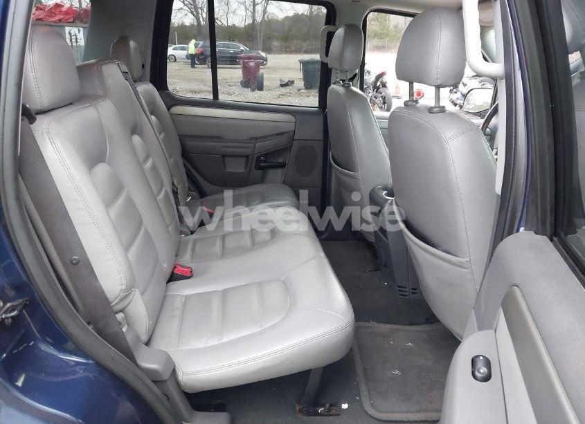 Photo 8 of 2005 Ford Explorer XLT/XLT SPORT (VIN 1FMDU63W95UB20853)