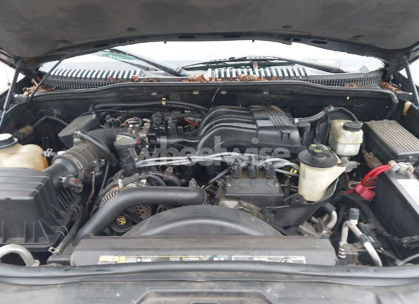 Photo 10 of 2005 Ford Explorer EDDIE BAUER (VIN 1FMDU64K55UB28590)