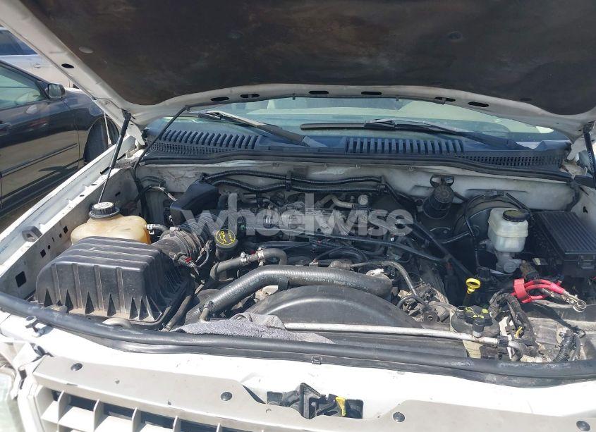 Photo 10 of 2005 Ford Explorer EDDIE BAUER (VIN 1FMDU64WX5UB50331)