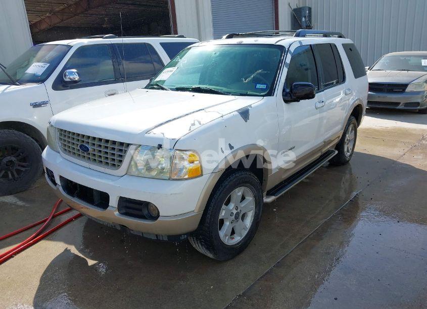 Photo 2 of 2005 Ford Explorer EDDIE BAUER (VIN 1FMDU64WX5UB50331)