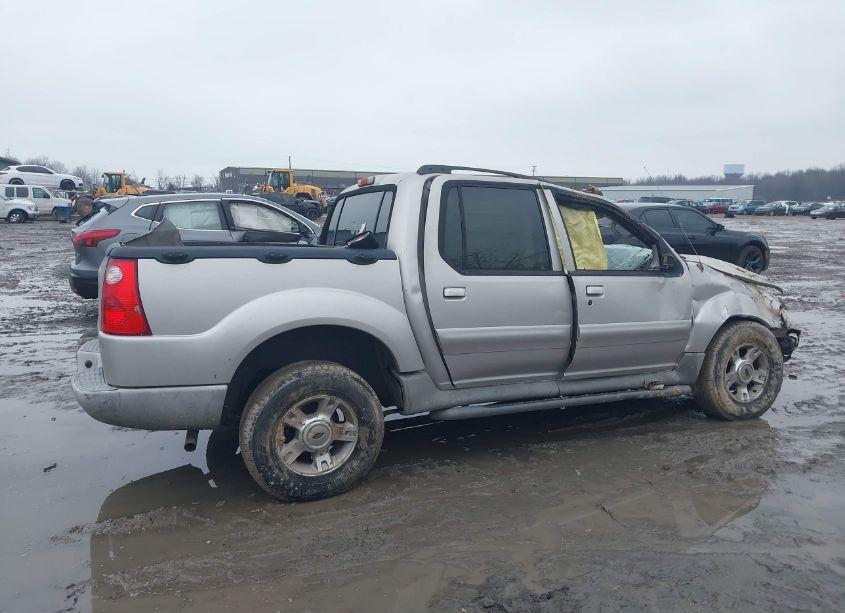 Photo 14 of 2003 Ford Explorer SPORT TRAC XLS/XLT (VIN 1FMDU67E53UC48926)