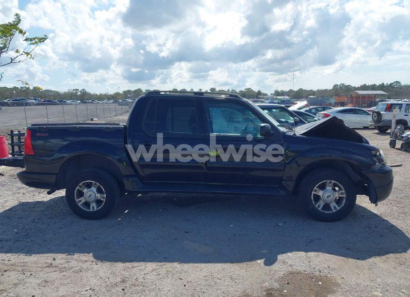 Photo 14 of 2004 Ford Explorer SPORT TRAC ADRENALIN/XLS/XLT (VIN 1FMDU67K04UA70544)