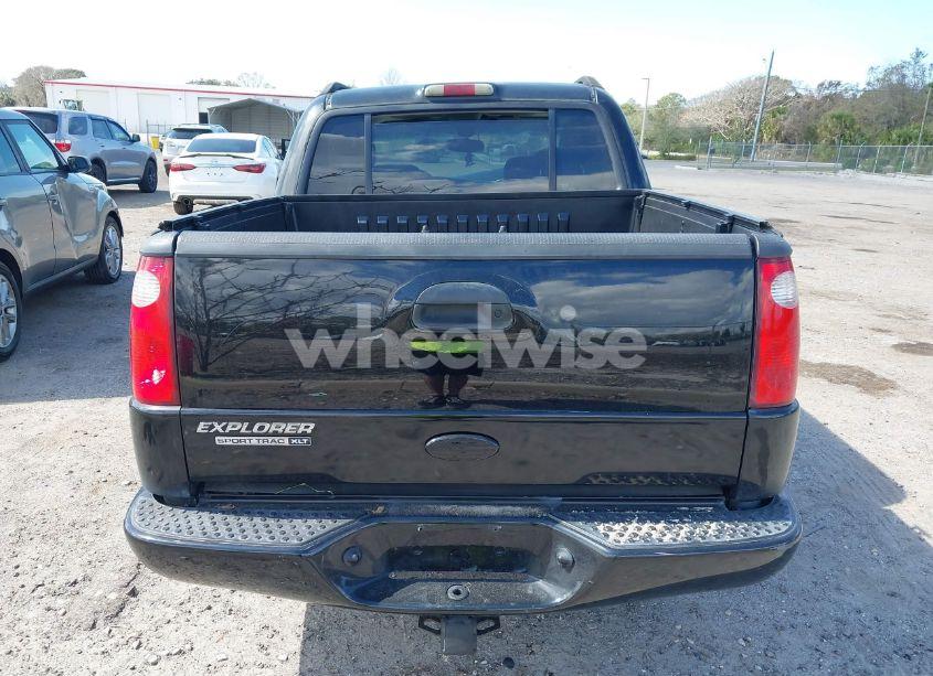 Photo 17 of 2004 Ford Explorer SPORT TRAC ADRENALIN/XLS/XLT (VIN 1FMDU67K04UA70544)
