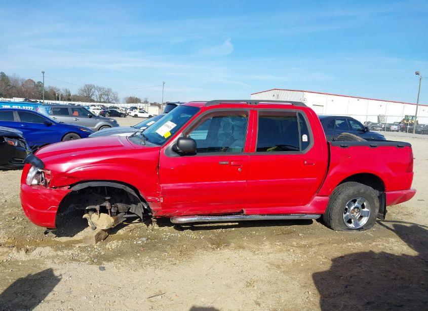 Photo 15 of 2005 Ford Explorer SPORT TRAC ADRENALIN/XLS/XLT (VIN 1FMDU67K05UA22754)