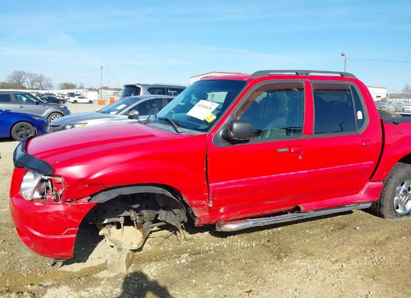 Photo 6 of 2005 Ford Explorer SPORT TRAC ADRENALIN/XLS/XLT (VIN 1FMDU67K05UA22754)