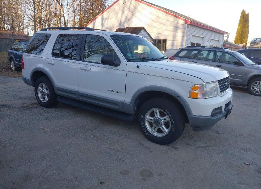 2002 Ford Explorer XLT (VIN 1FMDU73E12ZA10584) main photo