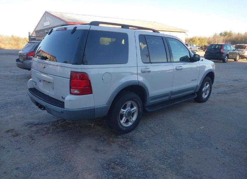 Photo 4 of 2002 Ford Explorer XLT (VIN 1FMDU73E12ZA10584)