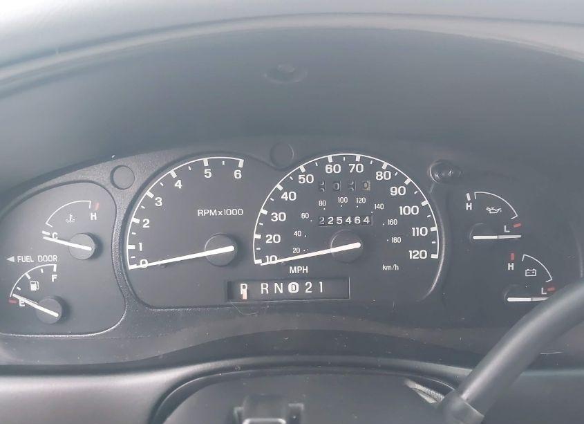 Photo 7 of 2000 Ford Explorer XLT (VIN 1FMDU73E2YZC68315)