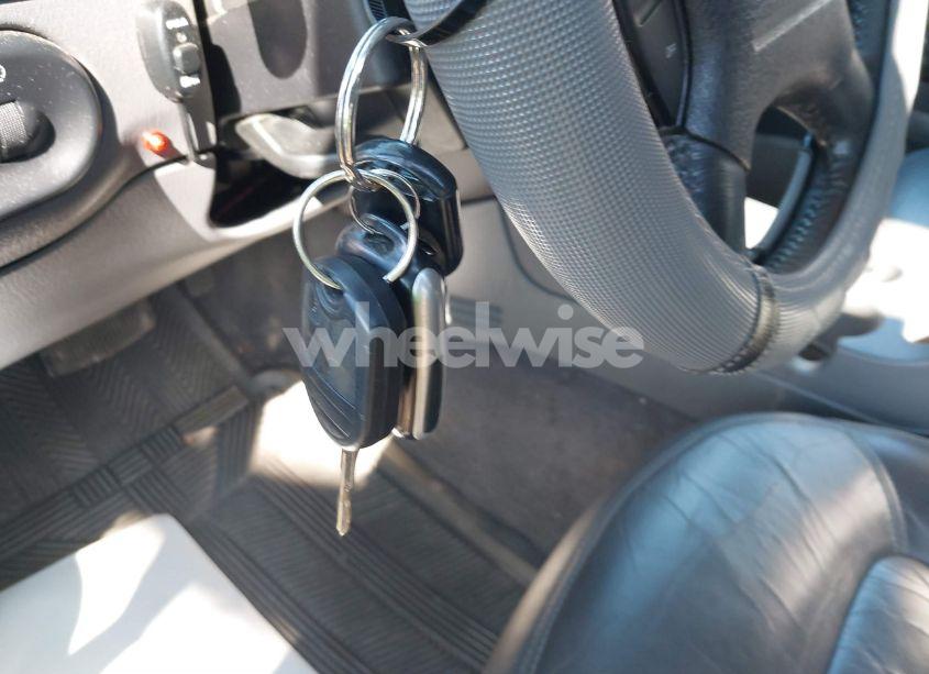 Photo 11 of 2002 Ford Explorer XLT (VIN 1FMDU73E32UC91283)