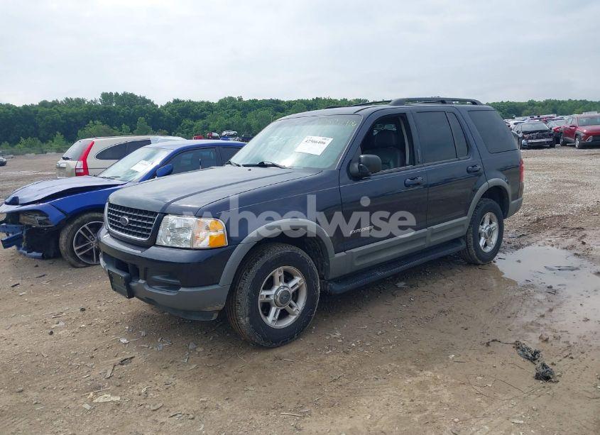 Photo 2 of 2002 Ford Explorer XLT (VIN 1FMDU73E32ZA80118)