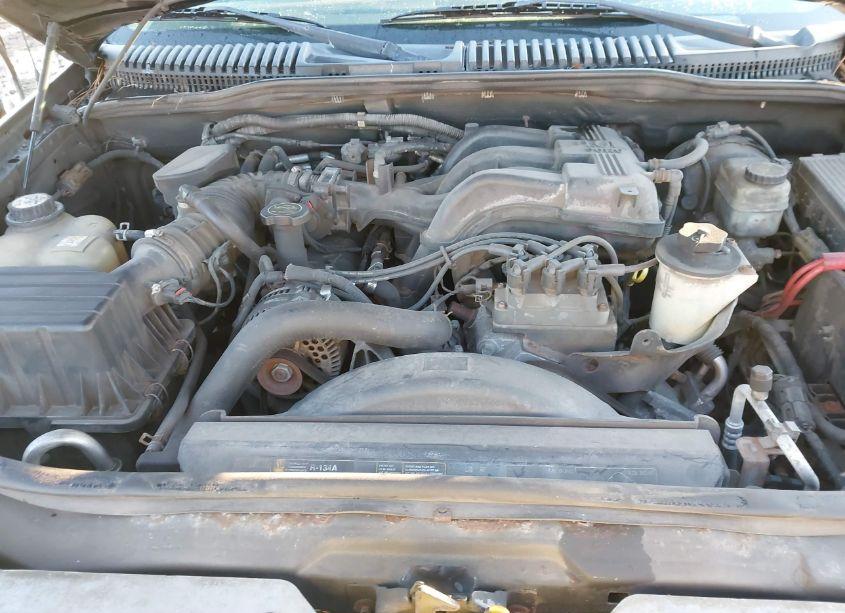 Photo 10 of 2005 Ford Explorer XLT/XLT SPORT (VIN 1FMDU73E55UB87172)