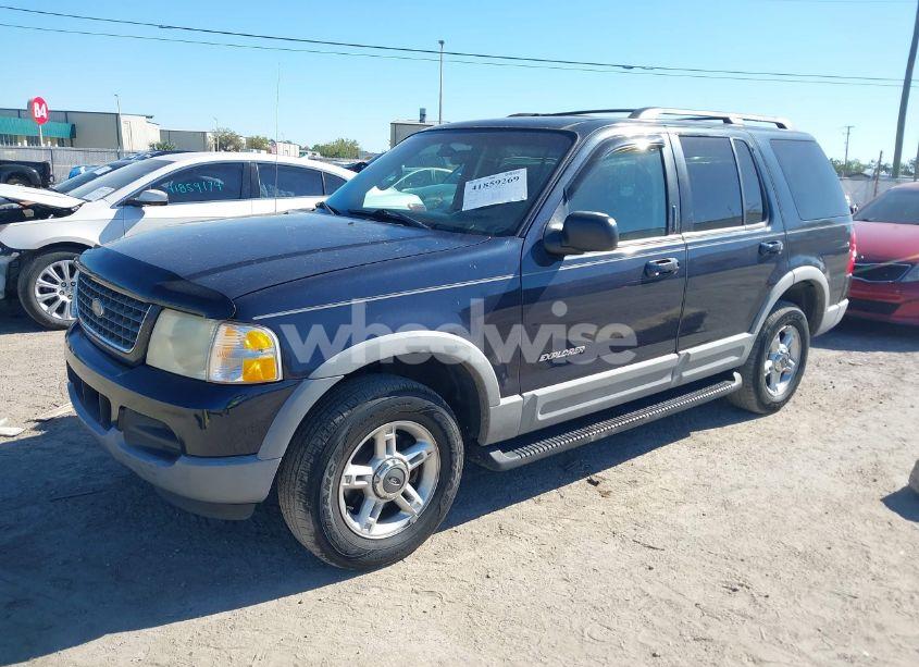 Photo 2 of 2002 Ford Explorer XLT (VIN 1FMDU73E62UB04392)
