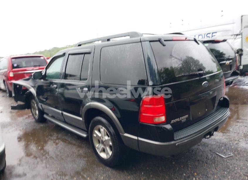 Photo 3 of 2005 Ford Explorer XLT/XLT SPORT (VIN 1FMDU73E65UA51729)