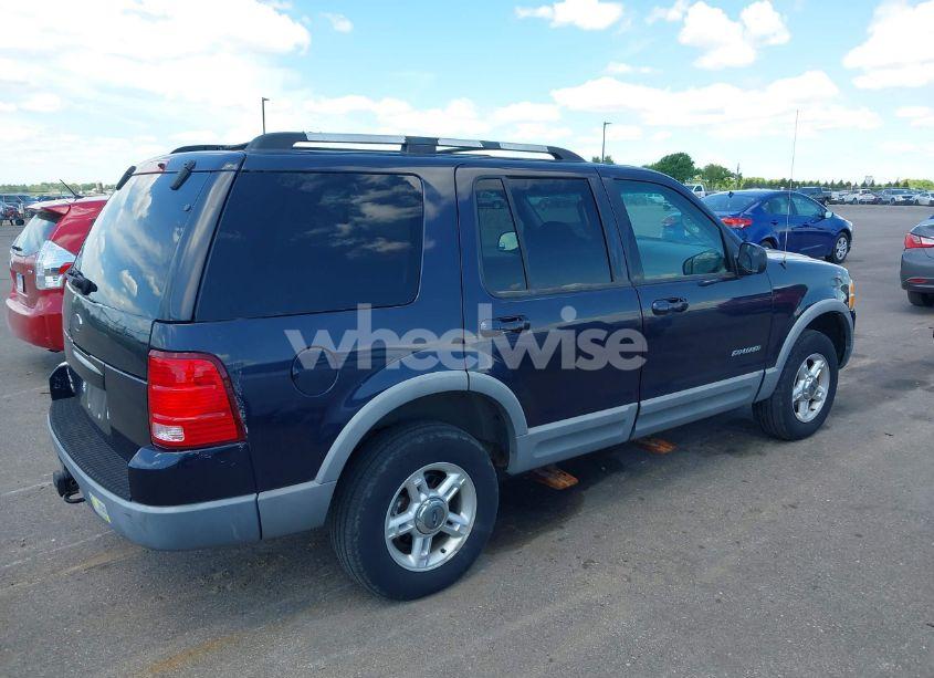 Photo 4 of 2002 Ford Explorer XLT (VIN 1FMDU73E92ZA96369)