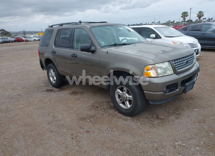 2004 Ford Explorer NBX/XLT (VIN 1FMDU73K04UC25928) main photo
