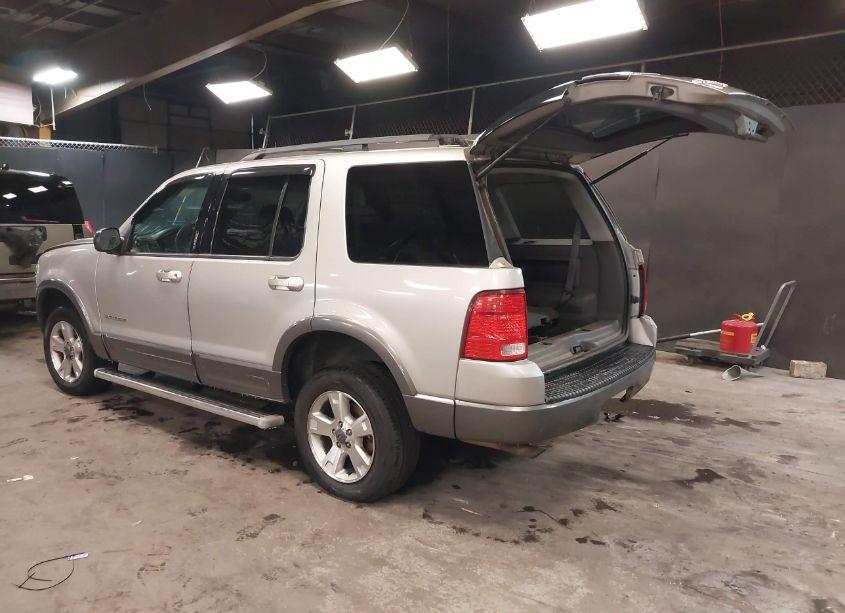 Photo 3 of 2004 Ford Explorer NBX/XLT (VIN 1FMDU73K34ZA75154)
